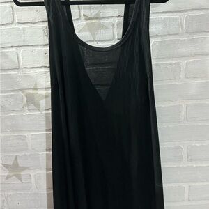 LuLaRoe’s workout/coverup top